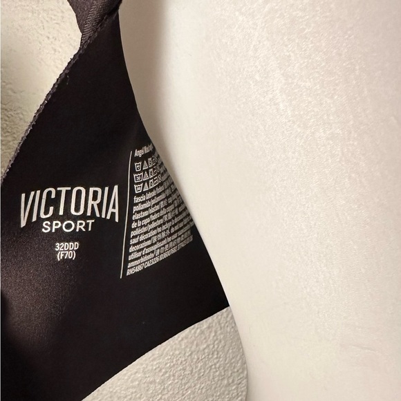 Victoria's Secret Sport Bra Women's 32DDD Angel Max Support Front Cutouts Black - Picture 6 of 6